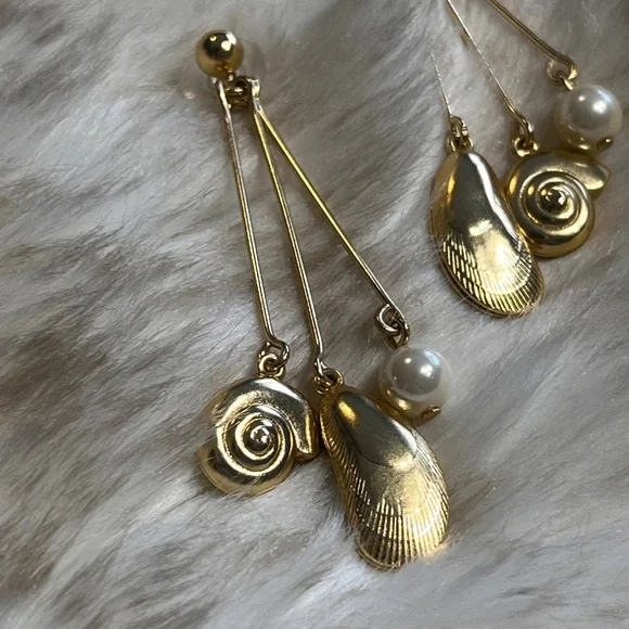 J. Crew Gold and Pearl Seashell Drop Earrings - Picture 3 of 4